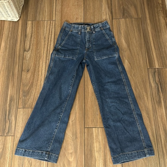 NWOT Gap cropped jeans size 24R - Picture 1 of 3
